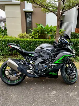 Kawasaki Zx25R Gray Metallic ABS SE Nik 2023 Km. 7000an Full Paper