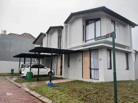 Dikontrakkan rmh baru Holland Village manado dgn furnish