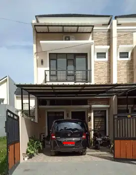 Rumah tahun 2022 di lingkungan aman dan nyaman