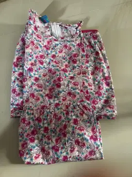 Pre loved Baju anak perempuan  usia 3 Thn
