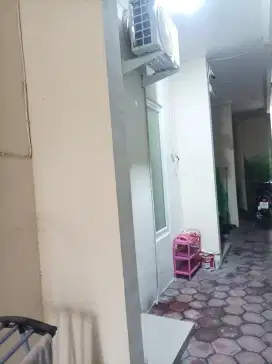 DIAN KOST MAMPANG