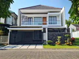 Rumah Mewah Bangunan Baru di Boulevard Araya Golf Kawasan Eksklusif