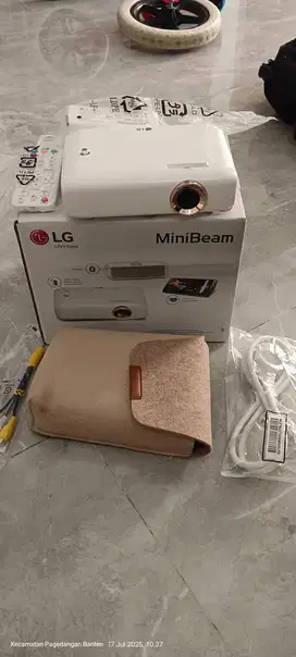 Projector mini LG PH550G-GL