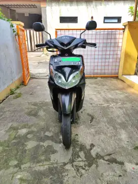 Yamaha Xeon Karbu Vintage