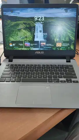 Laptop Asus ZenBook a407uf i7 RAM 16GB INTERNAL SSD 256 gb + 1 TB hdd