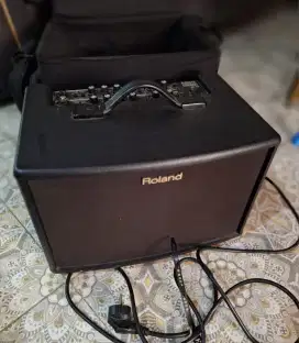 Dijual Roland AC-60 Amplifier Kondisi Excelent