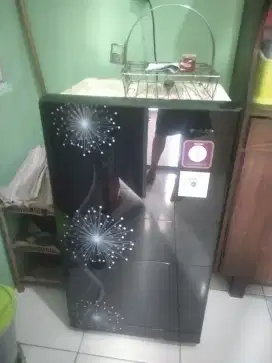 Di jual kulkas 1 pintu BU