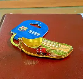 Replika Sepatu Emas Messi