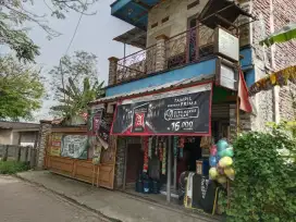 Rumah Di Jual Siap Huni + Ada Ruang Toko Sangat Strategis Depan Jalan