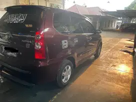 Daihatsu Xenia 2011 Bensin