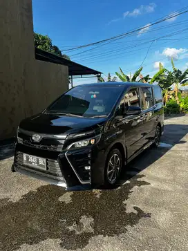 Toyota Voxy 2021 Bensin