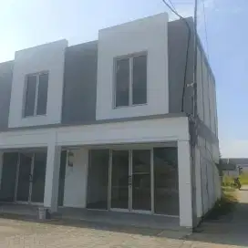 RUKO BARU SIAP HUNI POSISI POJOK DI RAYA KALANG ANYAR SEDATI
