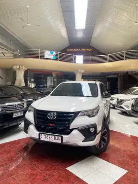 Fortuner VRZ TRD Diesel Matic TerimaDK