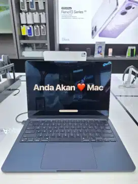 Macbook M1 8/256GB