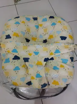 Bantal sofa bayi