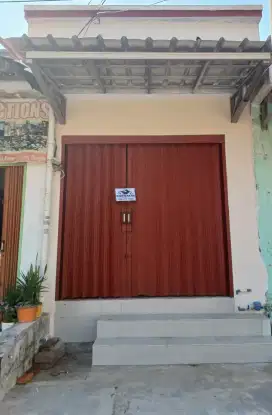 DISEWAKAN RUMAH SEMI RUKO JALAN UTAMA TELAGA HARAPAN BLOK F2 NO 8