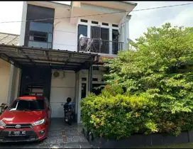 Dijual Cepat BU Rumah 2 lantai di Villa Bogor Indah