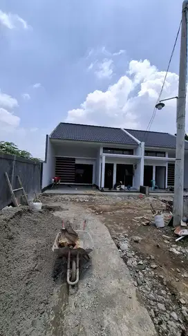 rumah minimalis siling tinggi DP 0% dekat puri nirwana 3 karadenan