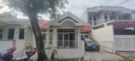 Disewakan rumah LT 180 ada halaman belakang one gate di pekayon