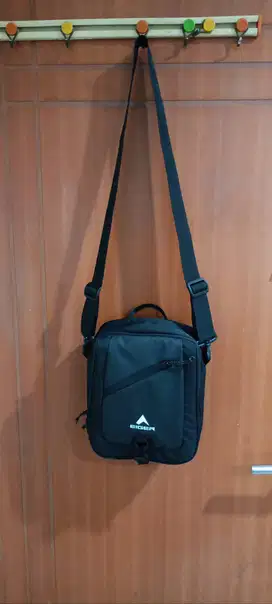 Dijual Cepat Tas Eiger NEO Gabro 1.0 Travel Pouch 3L Nego Tipis