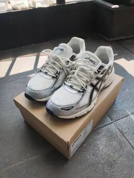 BNIB Asics Gel Venture 6 standard size 42