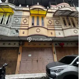DIJUAL TOWNHOUSE JALAN MADIO SANTOSO KOMPLEK MADIO MEGA MAS - KRAKATAU