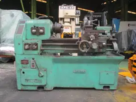 MESIN BUBUT/LATHE MACHINE TUDA