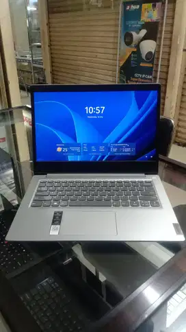 Lenovo Ideapad Slim 3 i3 10110U RAM 8GB SSD 256GB M2 NVMe