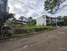 TERMURAH Tanah Kavling Siap Bangun Depan Taman di  resor Dago Pakar