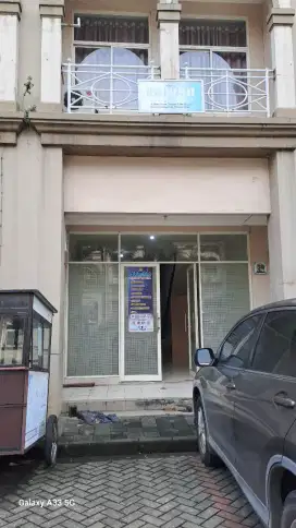 Disewakan ruko grand galaxy city satu lantai