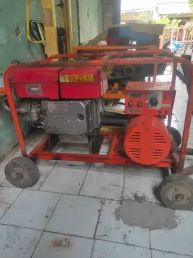 DiJUAL MESIN DIESEL Las WELDING generator Merek GENERAL