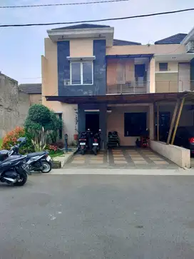 Rumah 2 lantai cluster Cijawura Buahbatu Jual Cepat jarang ada