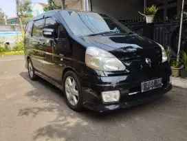 Jual Serena HWS 2008 Tgn kedua