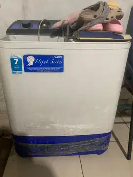 Dijual mesin cuci merk aqua