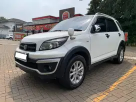 DAIHATSU TERIOS TX 1.5 AT MATIC 2014 PUTIH