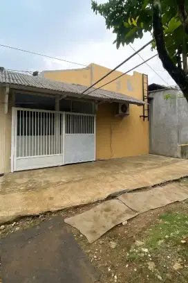 DIJUAL RUMAH STRATEGIS