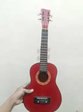 Ukulele senar 4