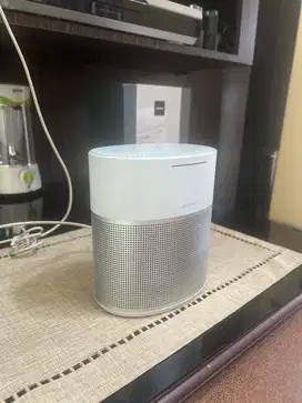 Bose home smart speaker 300 original like new full set