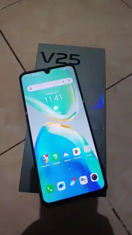 Vivo v25 5G 8+8/256 fullset mulus 99%