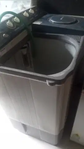 Perlengkapan laundry