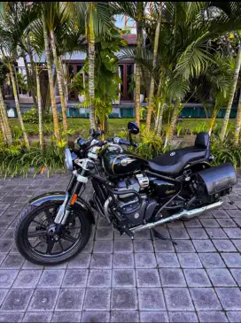 Royal Enfield Super Meteor 650 2024