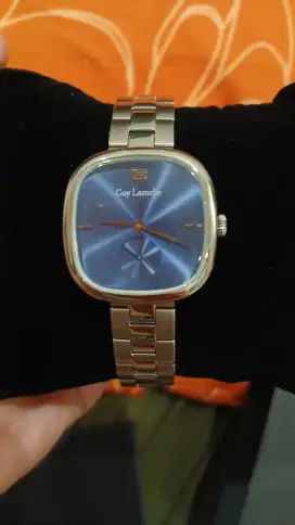 preloved jam guy laroche biru original