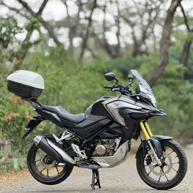 HONDA CB150X HITAM SILVER 2023 KM 12K PAJAK HIDUP KAYAK BARU