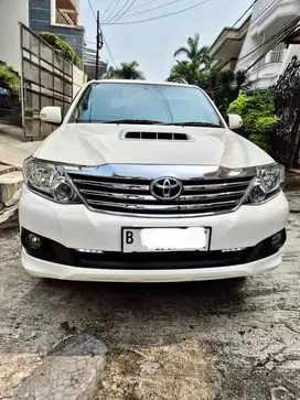 Fortuner VNT 2014 Full Original Tangan 1 dari baru