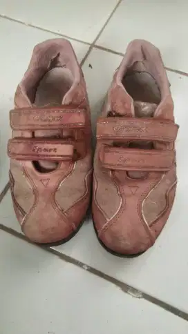 Sepatu wanita size 37