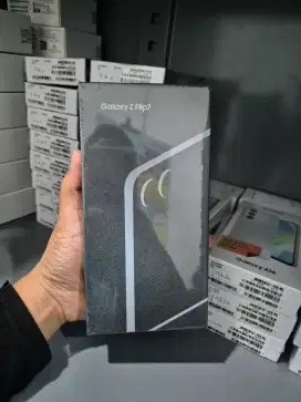 Ready GALAXY Z FLIP 7 512GB diskon 3JT