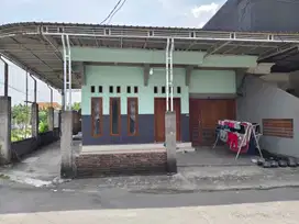 Rumah Kelurahan Kedondong Kecamatan Tulangan Kabupaten Sidoarjo