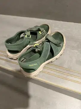 Sepatu Sandal Gunung Decathlon anak