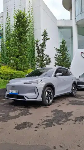 Mobil SUV Geely EX5