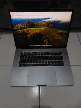MACBOOK PRO 15 INCH 2018 i7 16/256 DUAL VGA